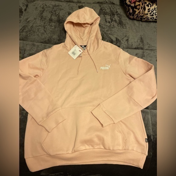 NWT Womens PUMA sweatshirt hoodie Size XL - Picture 1 of 4